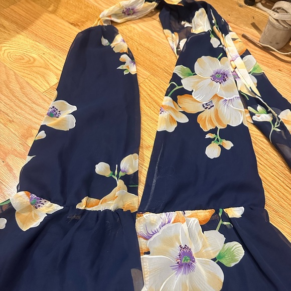 Floral romper - Picture 3 of 4